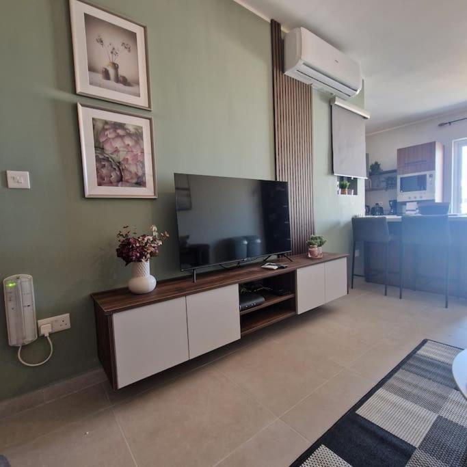 Centrally Located, Well Equipped, Stylish Flat. San Pawl il-Baħar Extérieur photo
