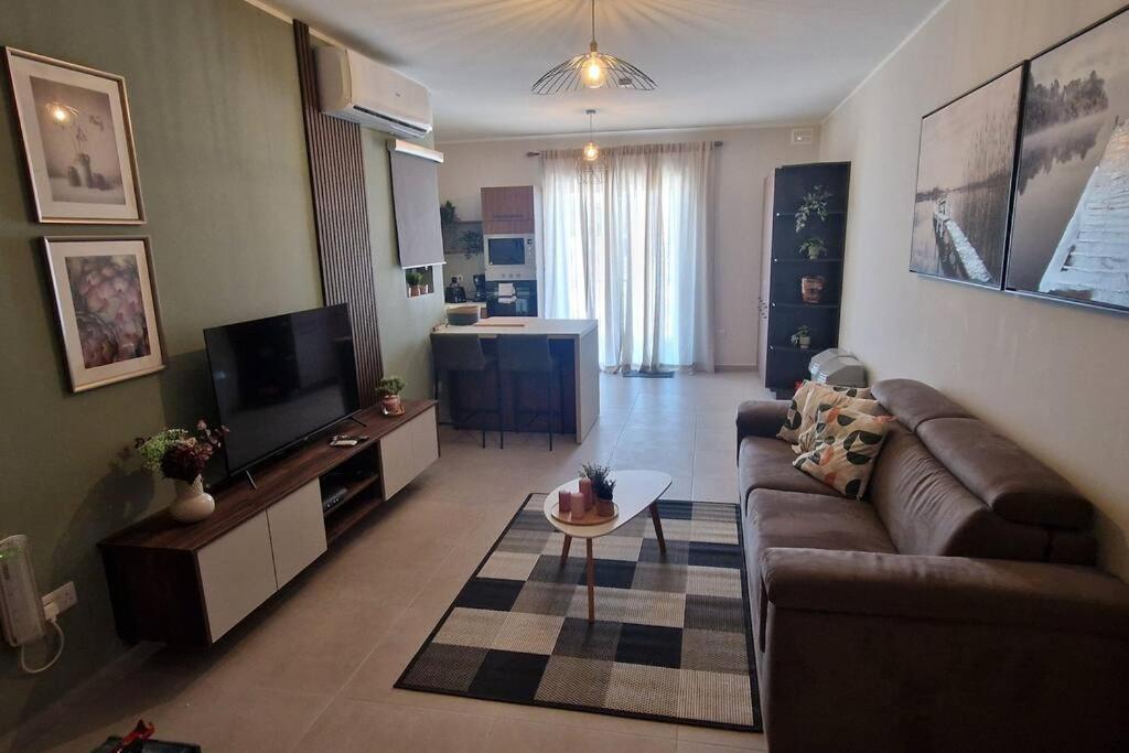 Centrally Located, Well Equipped, Stylish Flat. San Pawl il-Baħar Extérieur photo
